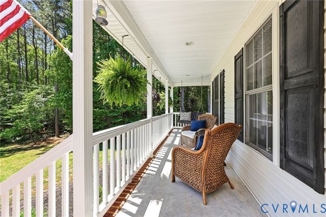 3600 Oxford Dr, Sutherland, VA 23885