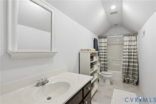 3600 Oxford Dr, Sutherland, VA 23885