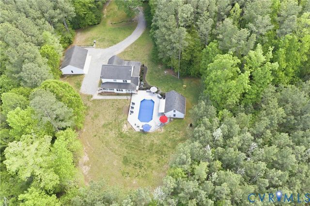 3600 Oxford Dr, Sutherland, VA 23885