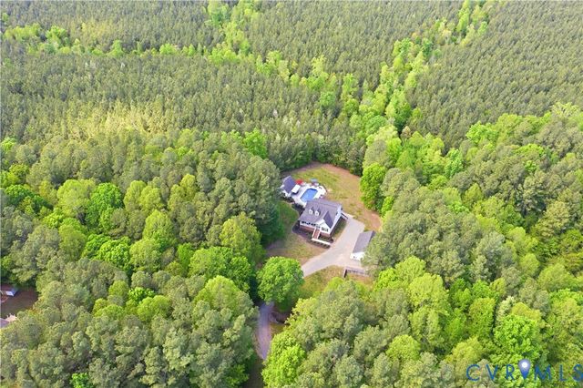 3600 Oxford Dr, Sutherland, VA 23885