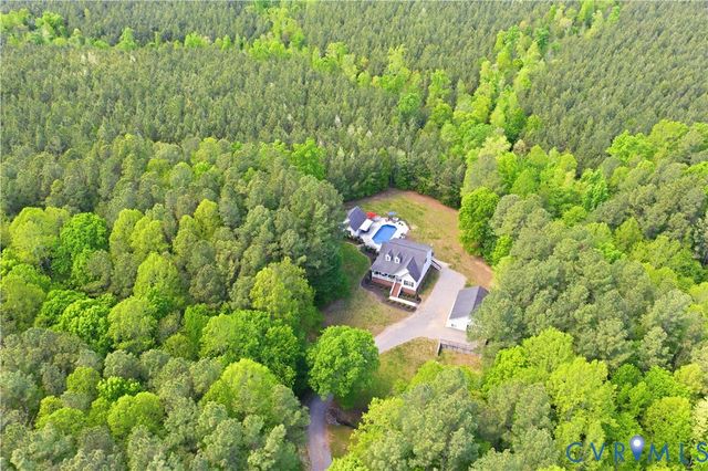 3600 Oxford Dr, Sutherland, VA 23885