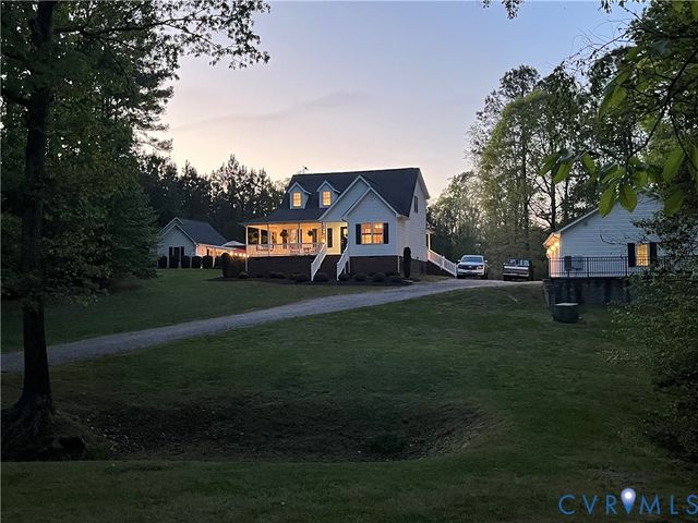 3600 Oxford Dr, Sutherland, VA 23885