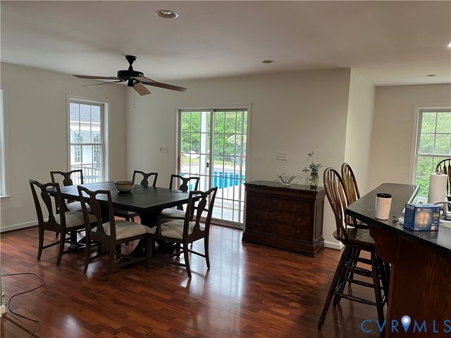 3600 Oxford Dr, Sutherland, VA 23885