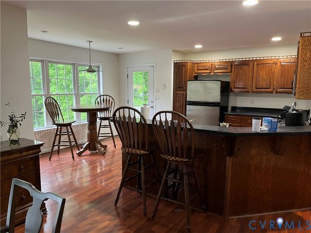 3600 Oxford Dr, Sutherland, VA 23885
