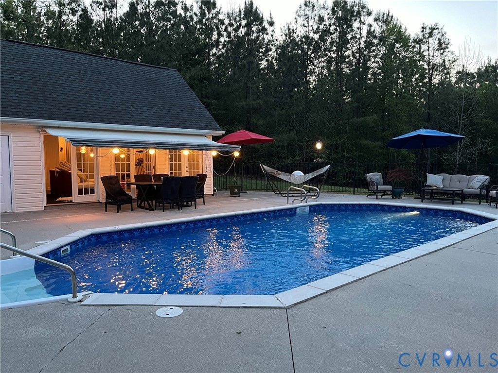 3600 Oxford Dr, Sutherland, VA 23885
