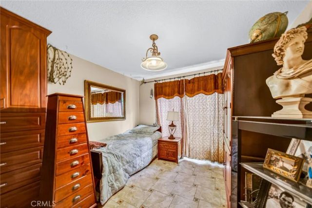 1100 Tulare, Costa Mesa, CA 92626