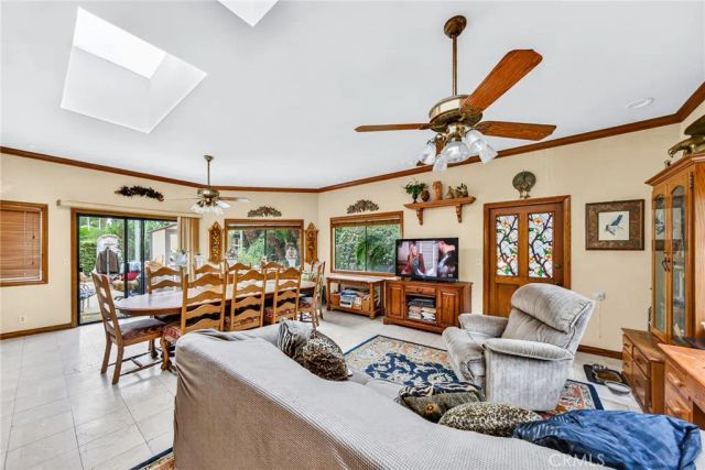 1100 Tulare, Costa Mesa, CA 92626