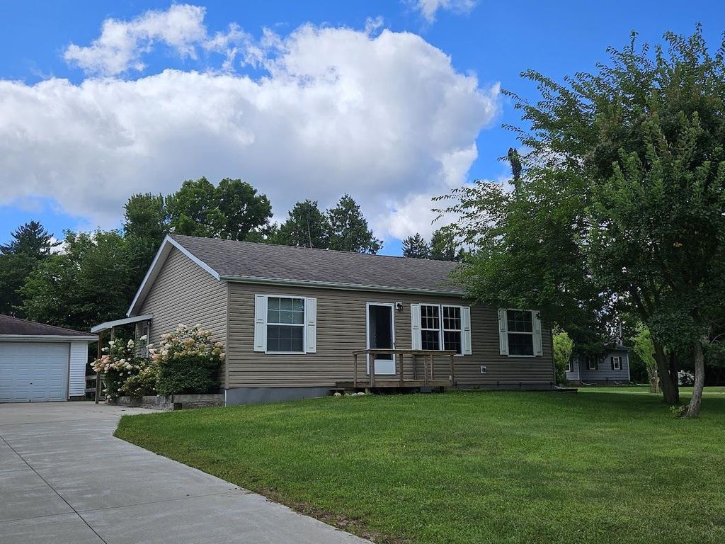 145 BLAINE STREET, Iola, WI 54945