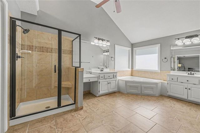 5653 Gresham Circle, Parkville, MO 64152