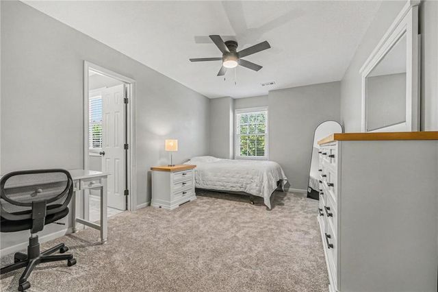 5653 Gresham Circle, Parkville, MO 64152