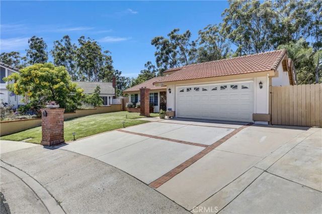 23801 Lindley, Mission Viejo, CA 92691