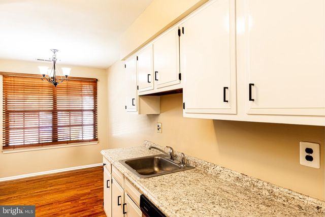 8 REGENT COURT, Medford, NJ 08055