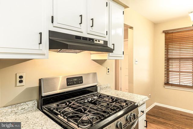 8 REGENT COURT, Medford, NJ 08055