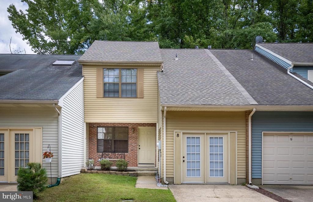 8 REGENT COURT, Medford, NJ 08055
