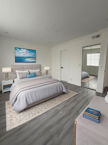 365 SW 86th Ave 205, Pembroke Pines, FL 33025