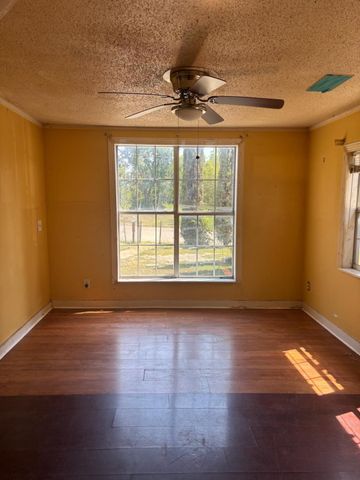 1733 E Ann Arbor Avenue, Dallas, TX 75216