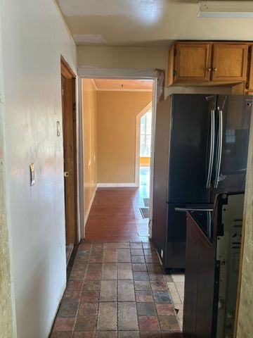 1733 E Ann Arbor Avenue, Dallas, TX 75216