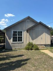 1733 E Ann Arbor Avenue, Dallas, TX 75216