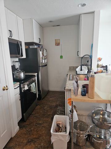 1427 W MAYAPPLE WAY, West Valley City, UT 84119