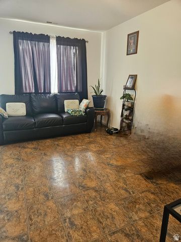 1427 W MAYAPPLE WAY, West Valley City, UT 84119