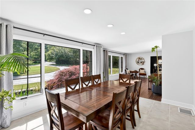 106 Riverbank Court, Moore, SC 29369