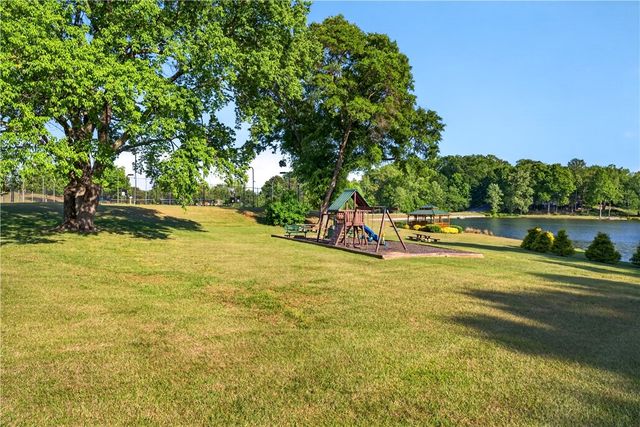 106 Riverbank Court, Moore, SC 29369