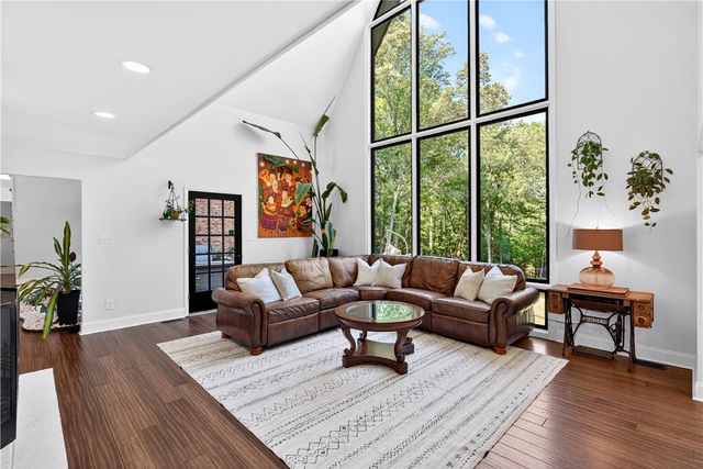 106 Riverbank Court, Moore, SC 29369