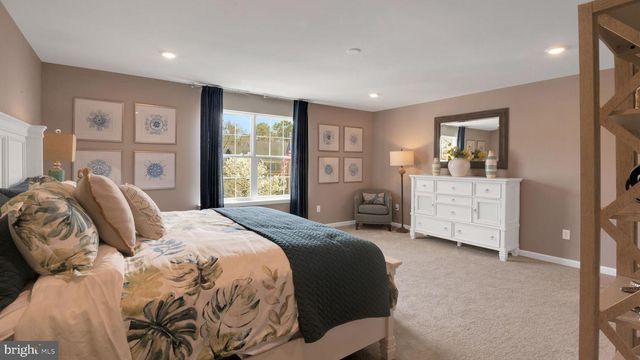 11 BOBSTAY RD, Barnegat, NJ 08005