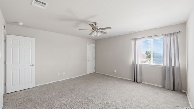 305 Hazeltine Way, Cibolo, TX 78108