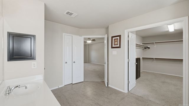 305 Hazeltine Way, Cibolo, TX 78108