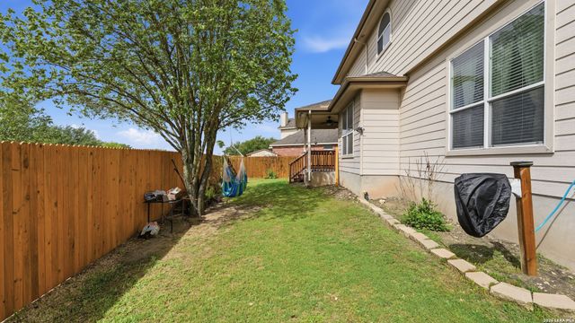305 Hazeltine Way, Cibolo, TX 78108