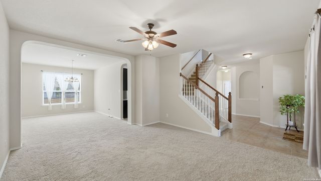 305 Hazeltine Way, Cibolo, TX 78108