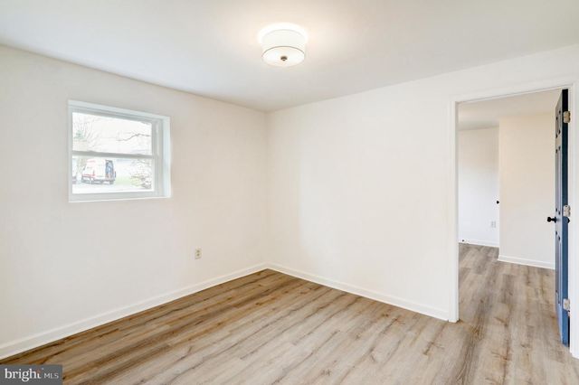 532 KINGSTON RD, Harrisburg, PA 17112