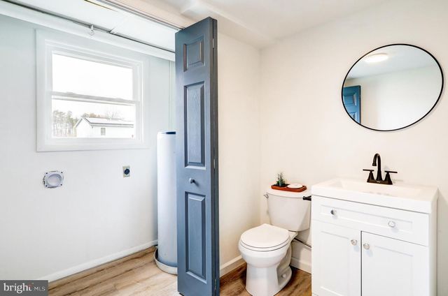 532 KINGSTON RD, Harrisburg, PA 17112