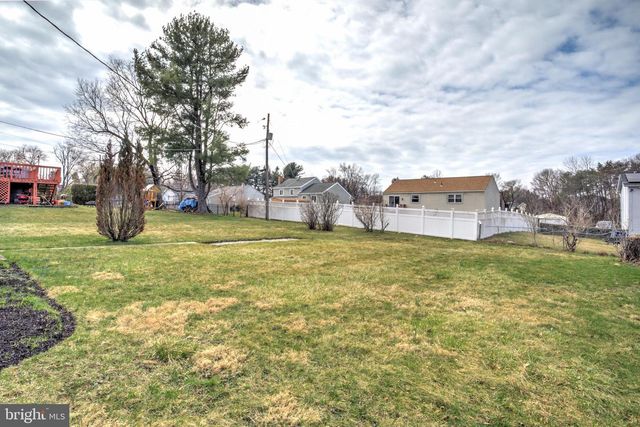 532 KINGSTON RD, Harrisburg, PA 17112