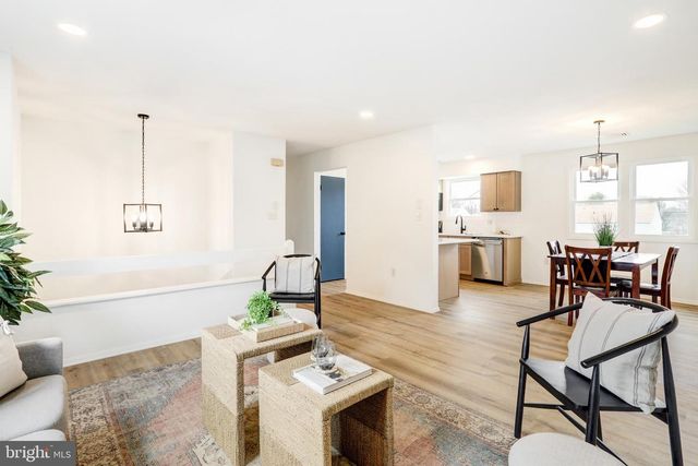 532 KINGSTON RD, Harrisburg, PA 17112