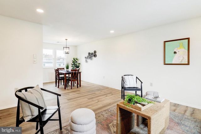 532 KINGSTON RD, Harrisburg, PA 17112