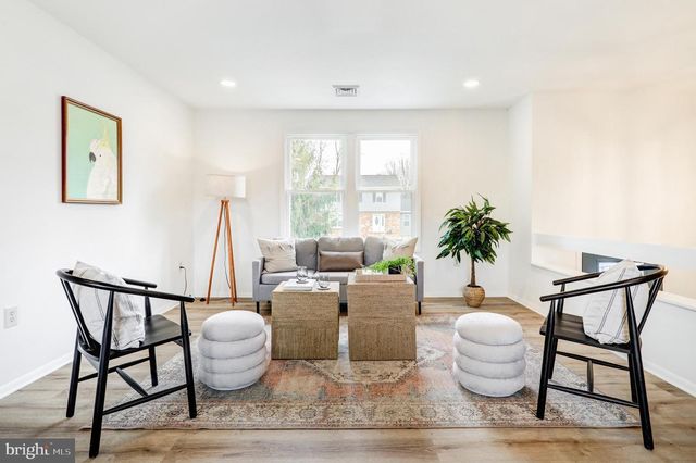 532 KINGSTON RD, Harrisburg, PA 17112