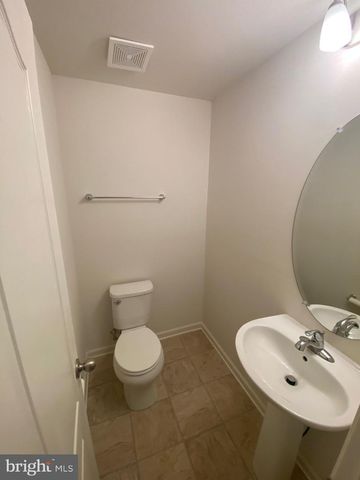 37 CECILY WAY, Ranson, WV 25438