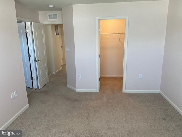 37 CECILY WAY, Ranson, WV 25438
