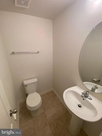 37 CECILY WAY, Ranson, WV 25438