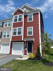 37 CECILY WAY, Ranson, WV 25438