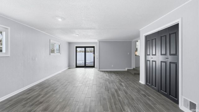 720 E Camden Drive, Fort Wayne, IN 46825