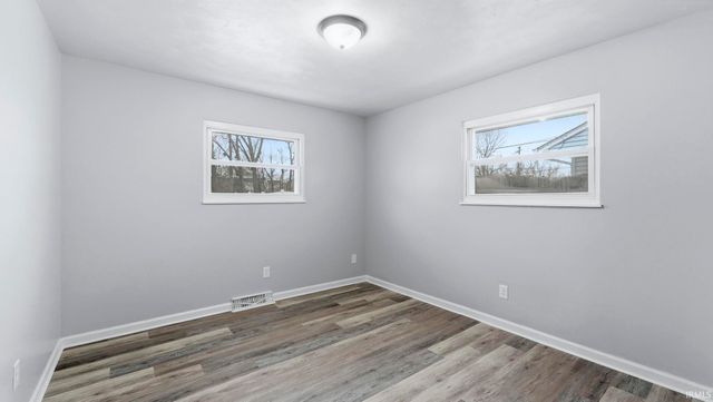 720 E Camden Drive, Fort Wayne, IN 46825