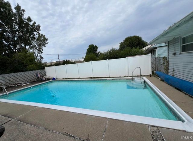 720 E Camden Drive, Fort Wayne, IN 46825