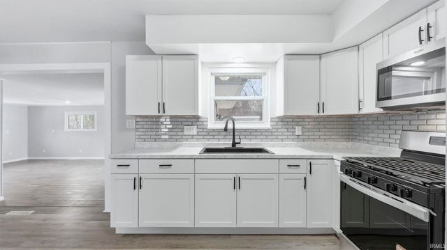 720 E Camden Drive, Fort Wayne, IN 46825