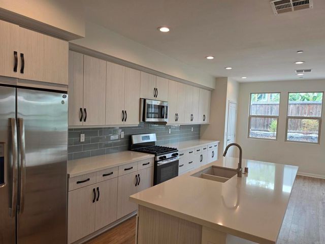 1233 Calle Pomelo 3, Chula Vista, CA 91913
