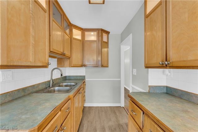 25500 Briardale Avenue, Euclid, OH 44132