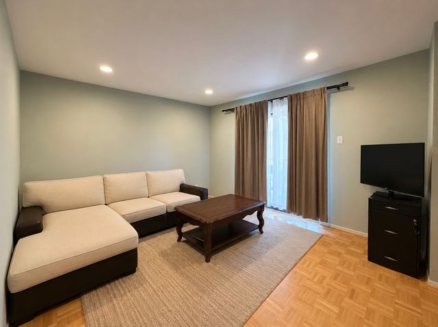5335 Bent Tree Forest Drive 264, Dallas, TX 75248