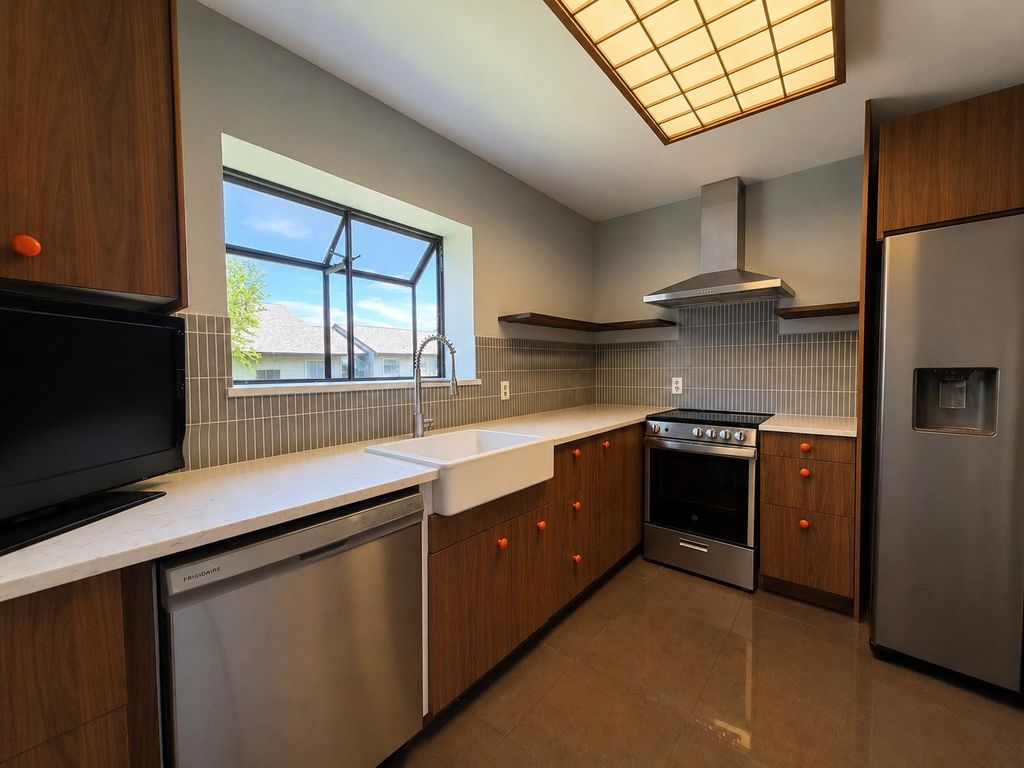 5335 Bent Tree Forest Drive 264, Dallas, TX 75248